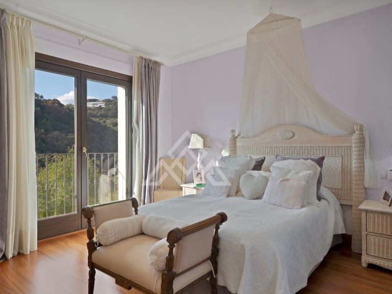 Chalet de 5 habitaciones en Benahavís en venta con garaje - 3.995.000 € (Ref: 8915645)