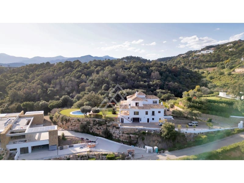 Chalet de 5 habitaciones en Benahavís en venta con garaje - 3.995.000 € (Ref: 8915645)