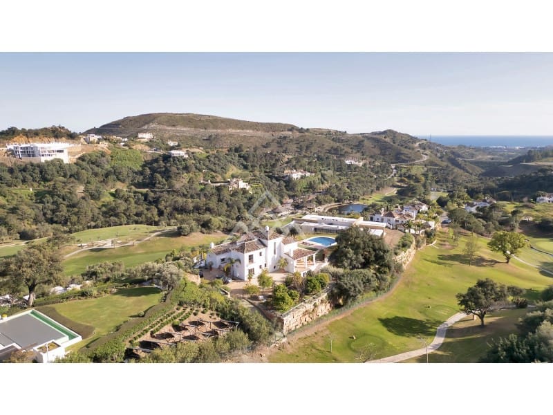 Chalet de 5 habitaciones en Benahavís en venta con garaje - 3.995.000 € (Ref: 8915645)