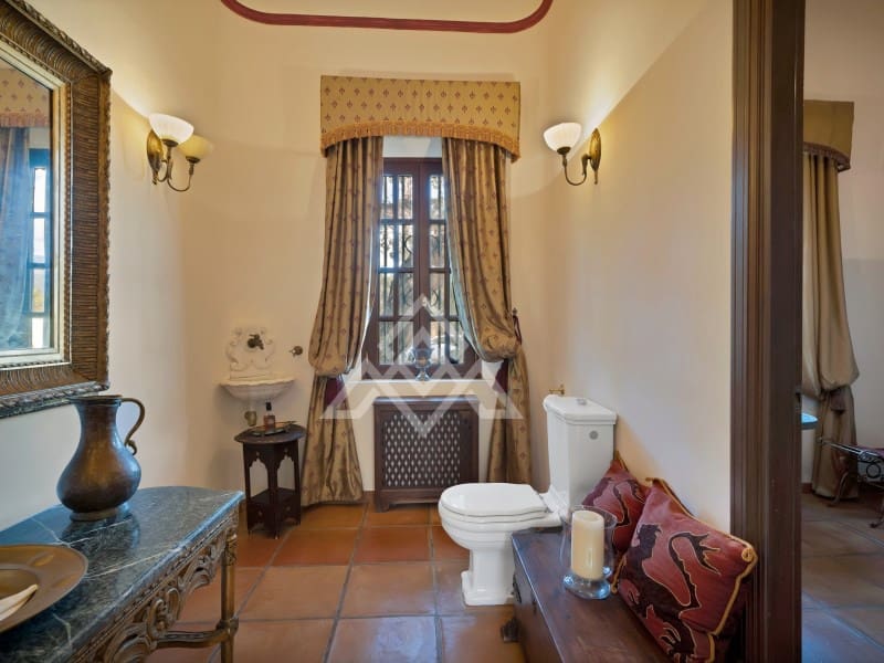 17 sypialnia Willa na sprzedaż w New Golden Mile z garażem - 34 000 000 € (Ref: 8941547)