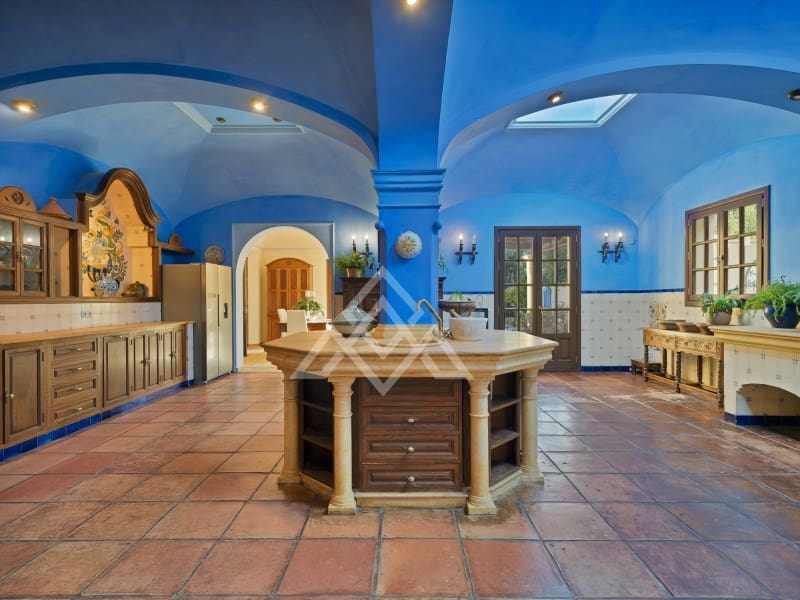 17 sypialnia Willa na sprzedaż w New Golden Mile z garażem - 34 000 000 € (Ref: 8941547)