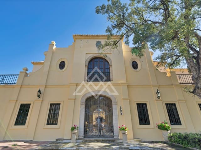 17 sypialnia Willa na sprzedaż w La Concha - Resina Golf, Estepona z garażem - 34 000 000 € (Ref: 8941547)