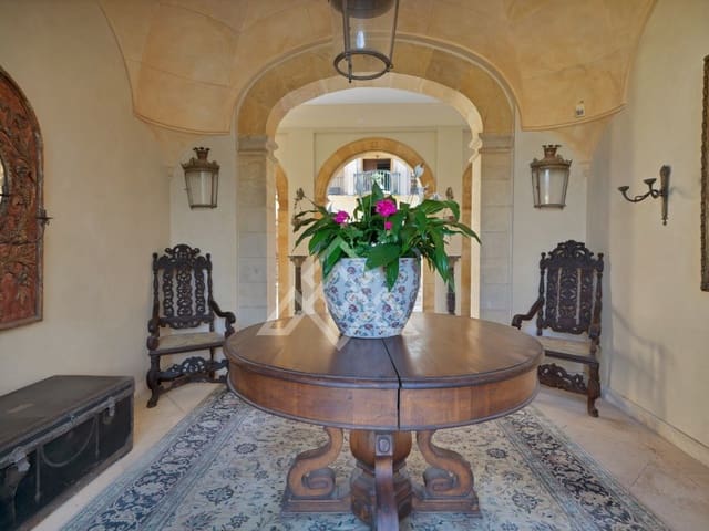 17 sypialnia Willa na sprzedaż w La Concha - Resina Golf, Estepona z garażem - 34 000 000 € (Ref: 8941547)