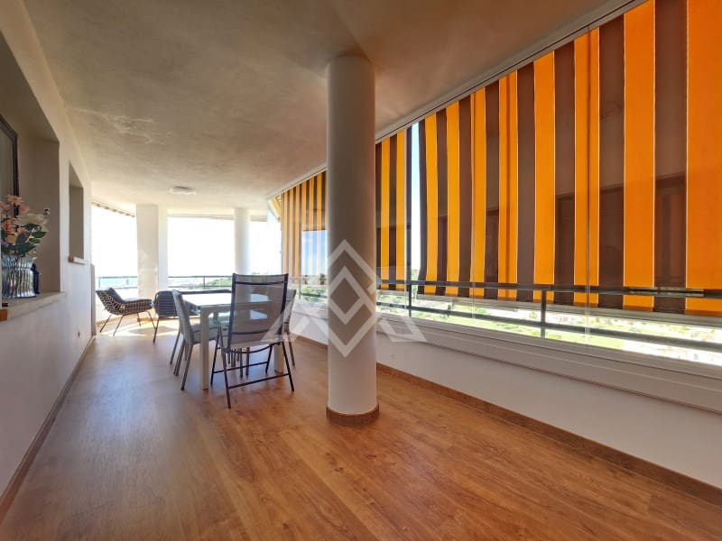 4 soveværelse Penthouse til salg i Fuengirola med garage - € 595.000 (Ref: 8944285)