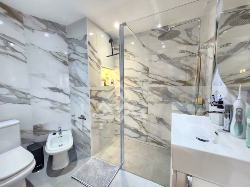 4 soveværelse Penthouse til salg i Fuengirola med garage - € 595.000 (Ref: 8944285)