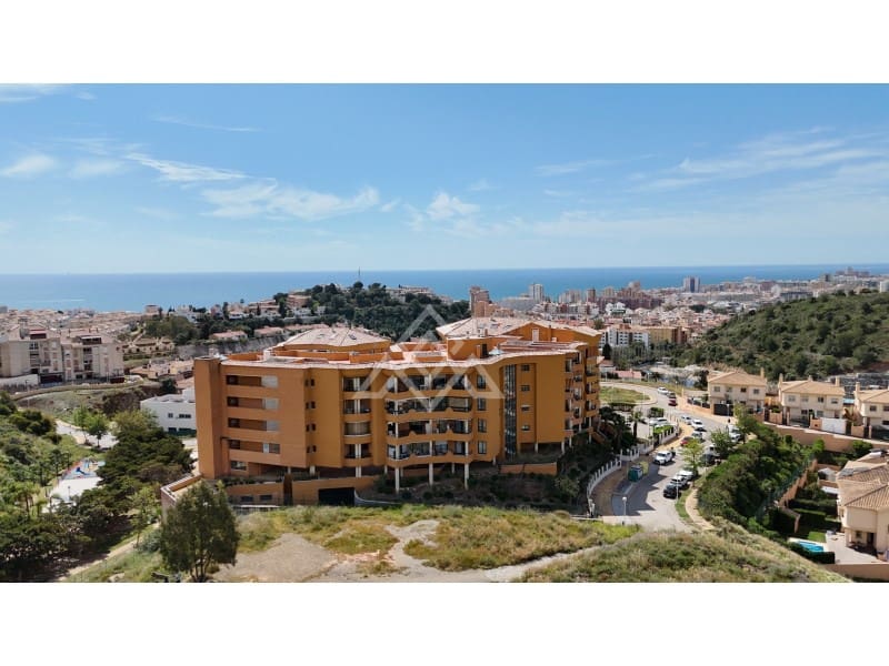 4 soveværelse Penthouse til salg i Fuengirola med garage - € 595.000 (Ref: 8944285)