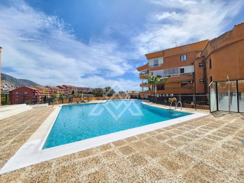4 soveværelse Penthouse til salg i Fuengirola med garage - € 595.000 (Ref: 8944285)