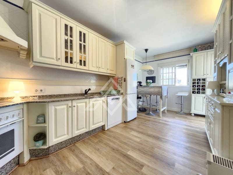 3 soverom Villa til salgs i Chiclana de la Frontera med garasje - € 800 000 (Ref: 8954662)