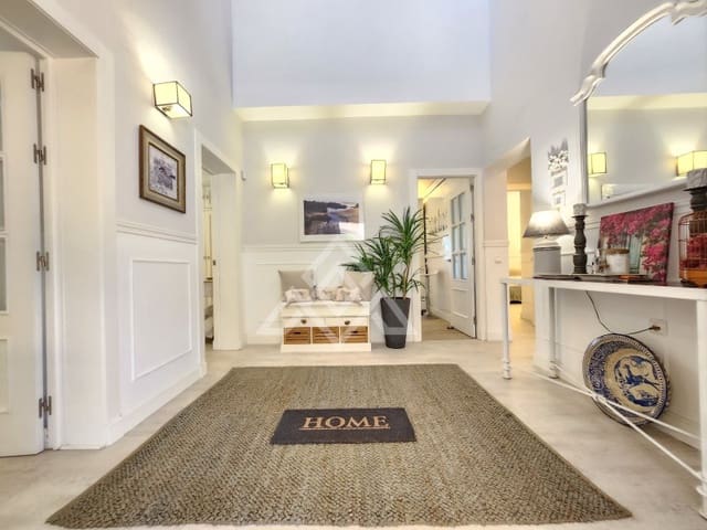 3 makuuhuone Huvila myytävänä paikassa Chiclana de la Frontera mukana 
autotalli - 800 000 € (Ref: 8954662)