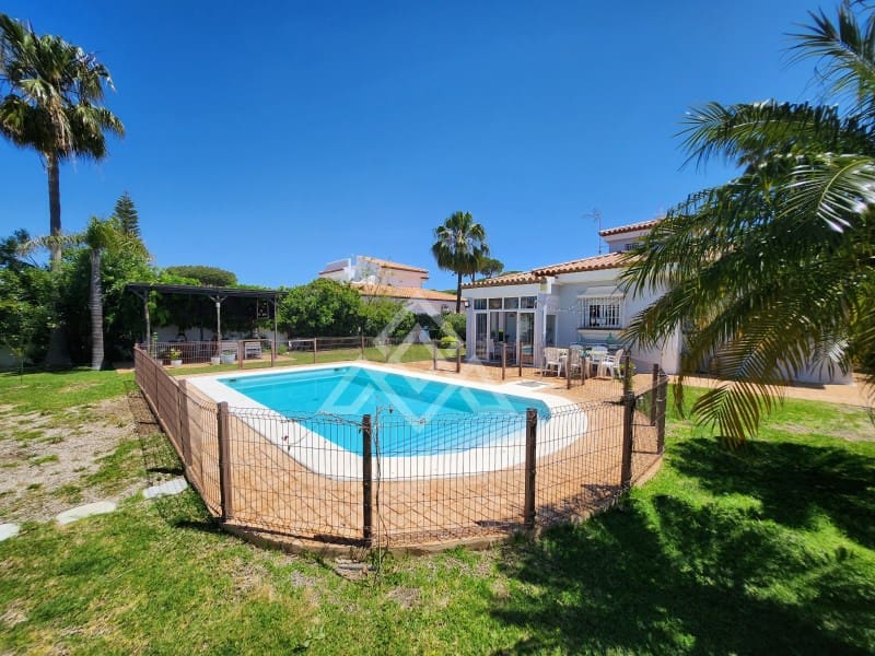 3 soverom Villa til salgs i Chiclana de la Frontera med garasje - € 800 000 (Ref: 8954662)