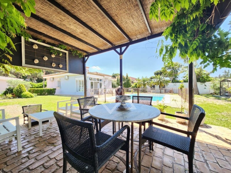 3 soverom Villa til salgs i Chiclana de la Frontera med garasje - € 800 000 (Ref: 8954662)