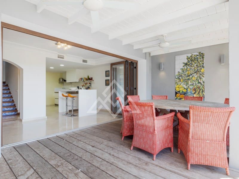 5 soveværelse Byhus til salg i La Quinta med garage - € 1.095.000 (Ref: 8954663)