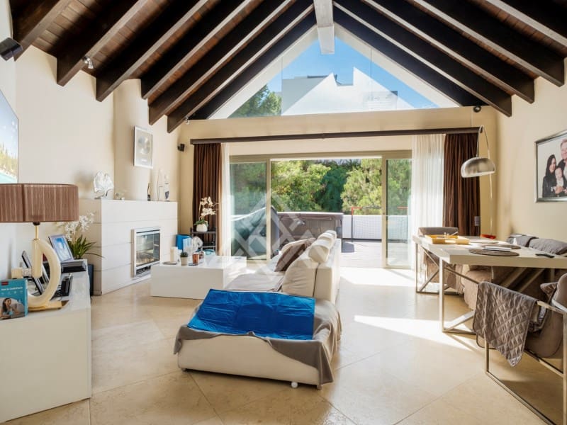 3 slaapkamer Penthouse te koop in Los Flamingos met garage - € 1.100.000 (Ref: 8954664)