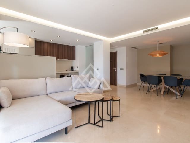 3 makuuhuone Huoneisto myytävänä paikassa Nueva Alcántara, Marbella mukana 
autotalli - 775 000 € (Ref: 8954665)