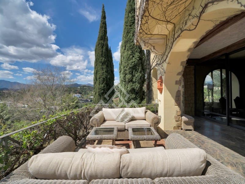 7 soveværelse Villa til salg i Benahavis med garage - € 4.750.000 (Ref: 8957934)