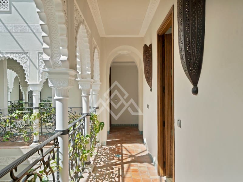 7 soveværelse Villa til salg i Benahavis med garage - € 4.750.000 (Ref: 8957934)