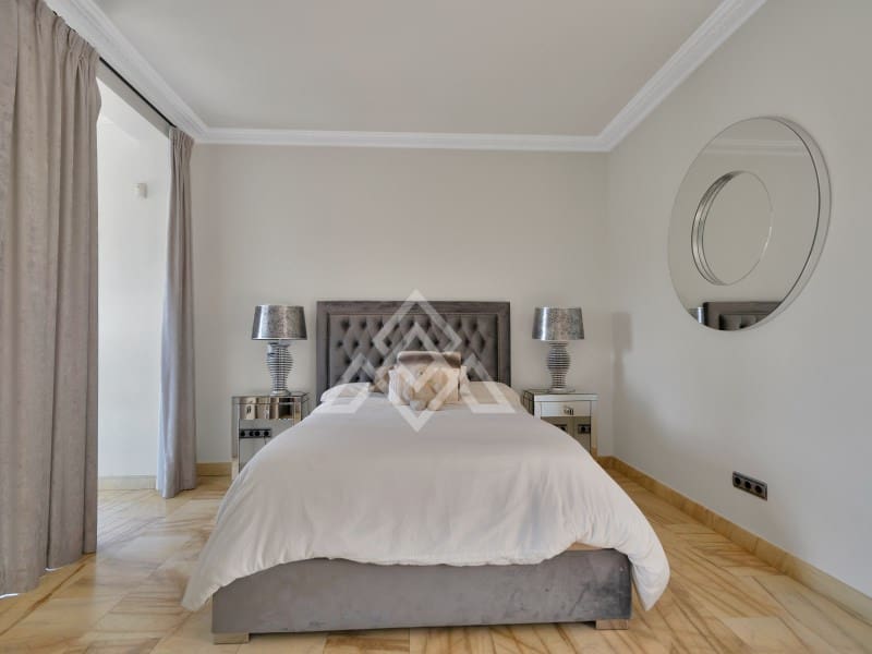 7 soveværelse Villa til salg i Benahavis med garage - € 4.750.000 (Ref: 8957934)