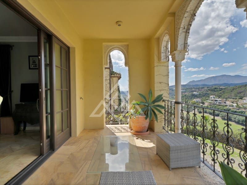 7 soveværelse Villa til salg i Benahavis med garage - € 4.750.000 (Ref: 8957934)