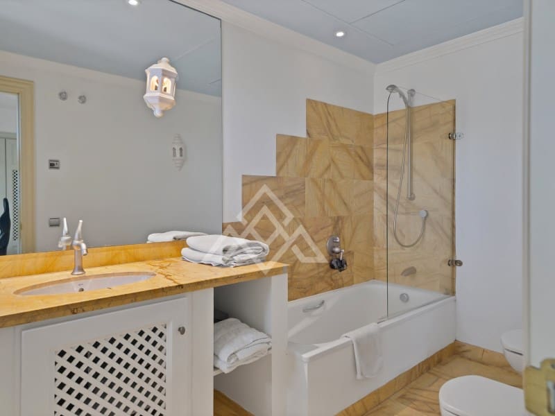 7 soveværelse Villa til salg i Benahavis med garage - € 4.750.000 (Ref: 8957934)