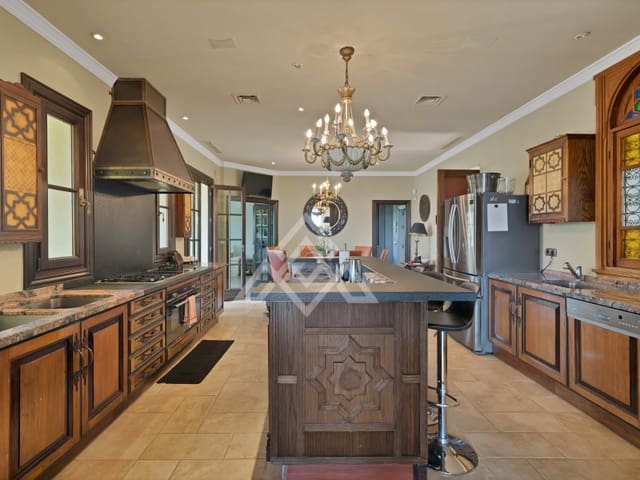 7 soveværelse Villa til salg i Montemayor - Marbella Club, Benahavís med garage - € 4.750.000 (Ref: 8957934)