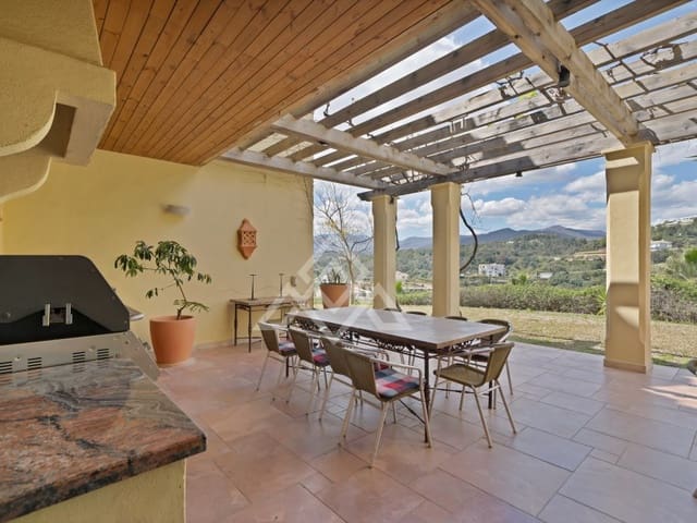 7 soveværelse Villa til salg i Montemayor - Marbella Club, Benahavís med garage - € 4.750.000 (Ref: 8957934)