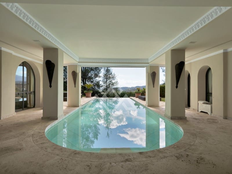 7 soveværelse Villa til salg i Benahavis med garage - € 4.750.000 (Ref: 8957934)