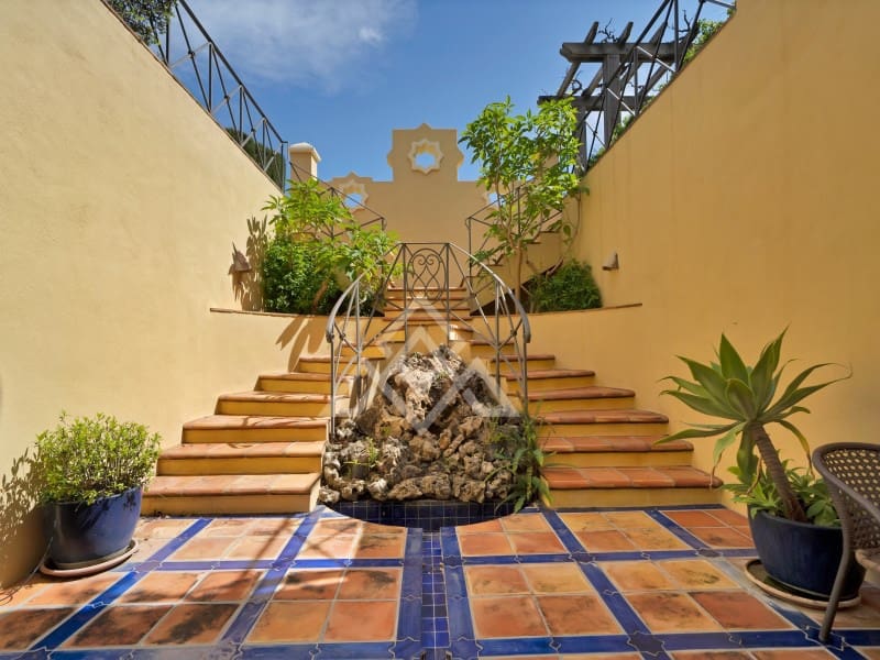 7 soveværelse Villa til salg i Benahavis med garage - € 4.750.000 (Ref: 8957934)