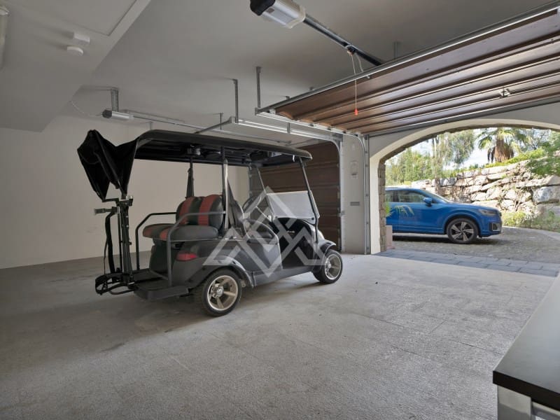 7 soveværelse Villa til salg i Benahavis med garage - € 4.750.000 (Ref: 8957934)