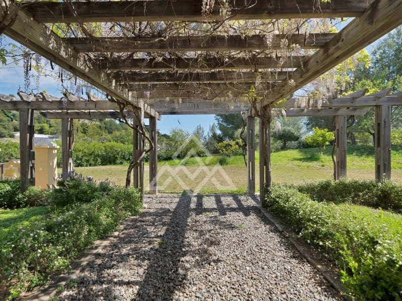 7 soveværelse Villa til salg i Benahavis med garage - € 4.750.000 (Ref: 8957934)