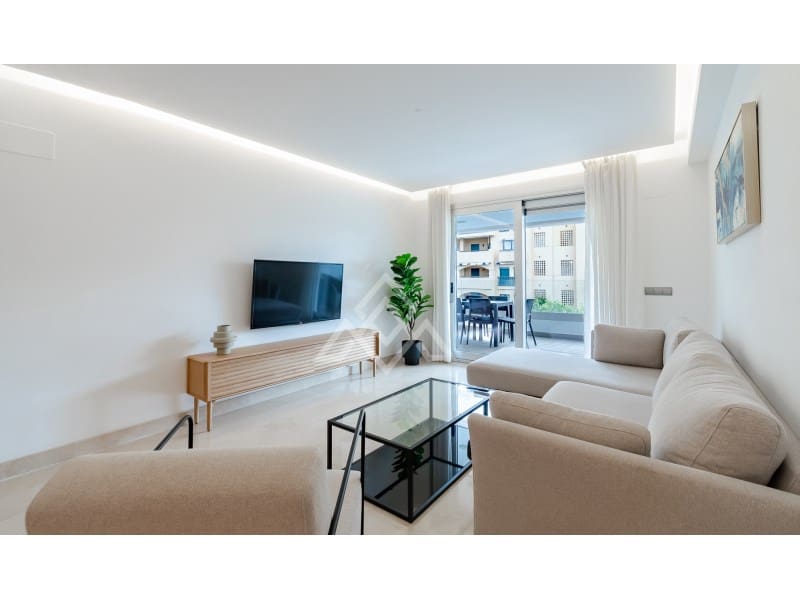 3 makuuhuone Huoneisto myytävänä paikassa San Pedro de Alcantara mukana 
autotalli - 665 000 € (Ref: 8986365)