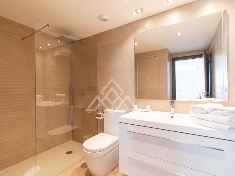 3 makuuhuone Huoneisto myytävänä paikassa San Pedro de Alcantara mukana 
autotalli - 665 000 € (Ref: 8986365)