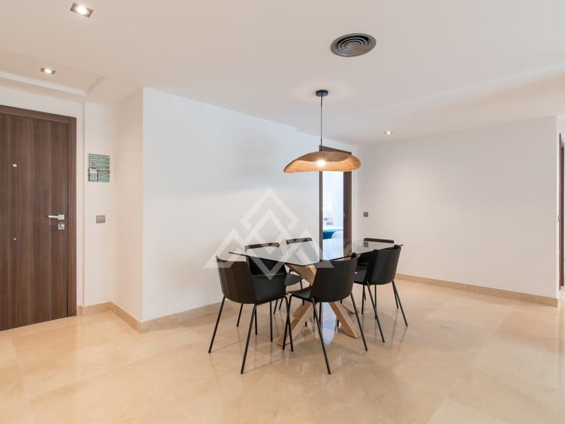 3 makuuhuone Huoneisto myytävänä paikassa San Pedro de Alcantara mukana 
autotalli - 665 000 € (Ref: 8986365)