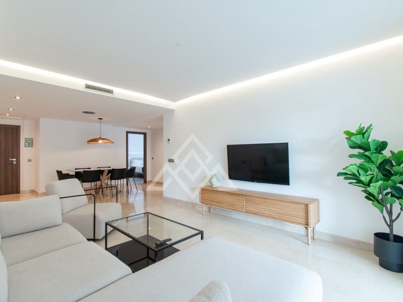 3 makuuhuone Huoneisto myytävänä paikassa San Pedro de Alcantara mukana 
autotalli - 665 000 € (Ref: 8986365)