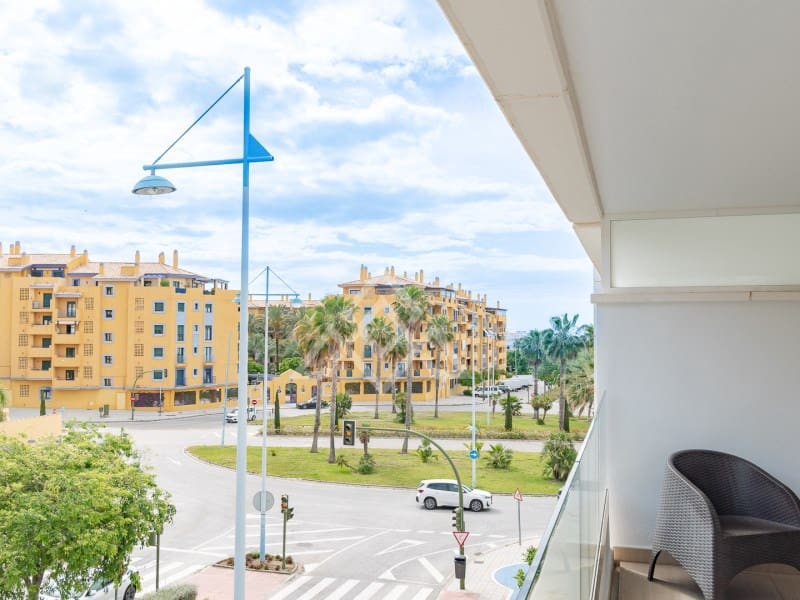 3 makuuhuone Huoneisto myytävänä paikassa San Pedro de Alcantara mukana 
autotalli - 665 000 € (Ref: 8986365)