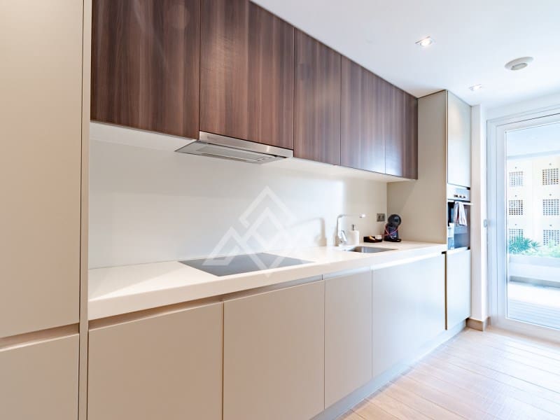 3 makuuhuone Huoneisto myytävänä paikassa San Pedro de Alcantara mukana 
autotalli - 665 000 € (Ref: 8986365)