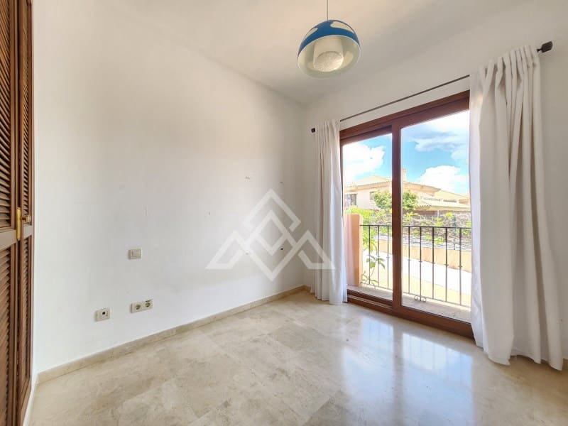 4 slaapkamer Huis te koop in Riviera del Sol - € 489.500 (Ref: 8988692)