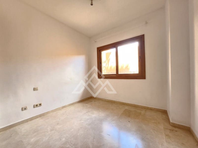 4 slaapkamer Huis te koop in Riviera del Sol - € 489.500 (Ref: 8988692)