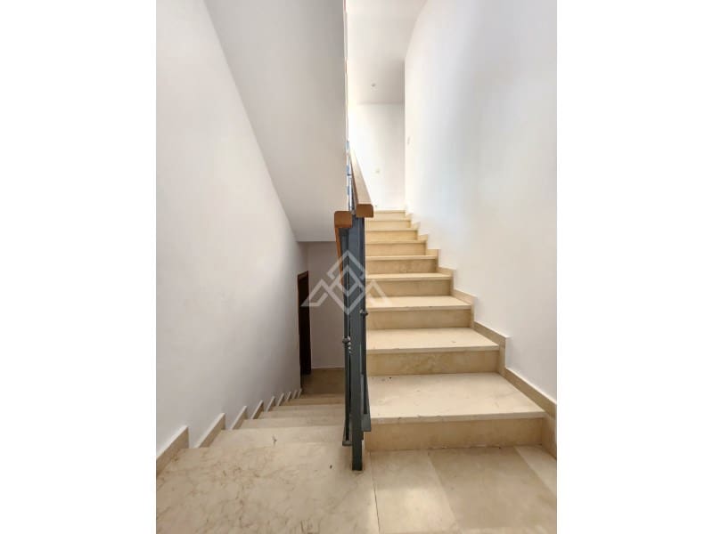 4 slaapkamer Huis te koop in Riviera del Sol - € 489.500 (Ref: 8988692)