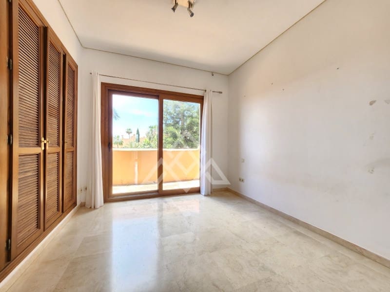 4 slaapkamer Huis te koop in Riviera del Sol - € 489.500 (Ref: 8988692)