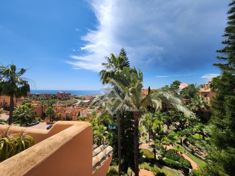 4 slaapkamer Huis te koop in Riviera del Sol - € 489.500 (Ref: 8988692)