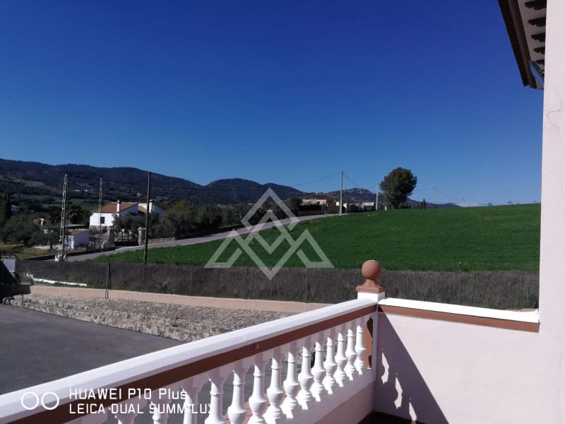 5 slaapkamer Villa te koop in Arriate met garage - € 550.000 (Ref: 9014540)