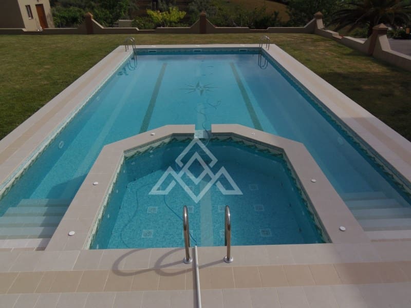 5 slaapkamer Villa te koop in Arriate met garage - € 550.000 (Ref: 9014540)