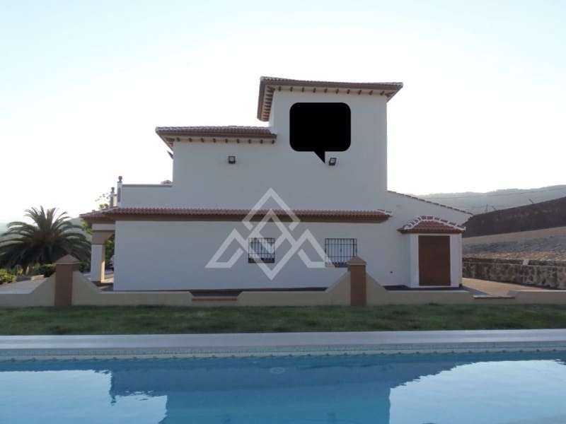 5 slaapkamer Villa te koop in Arriate met garage - € 550.000 (Ref: 9014540)