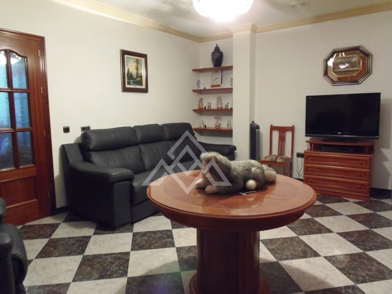 5 slaapkamer Villa te koop in Arriate met garage - € 550.000 (Ref: 9014540)