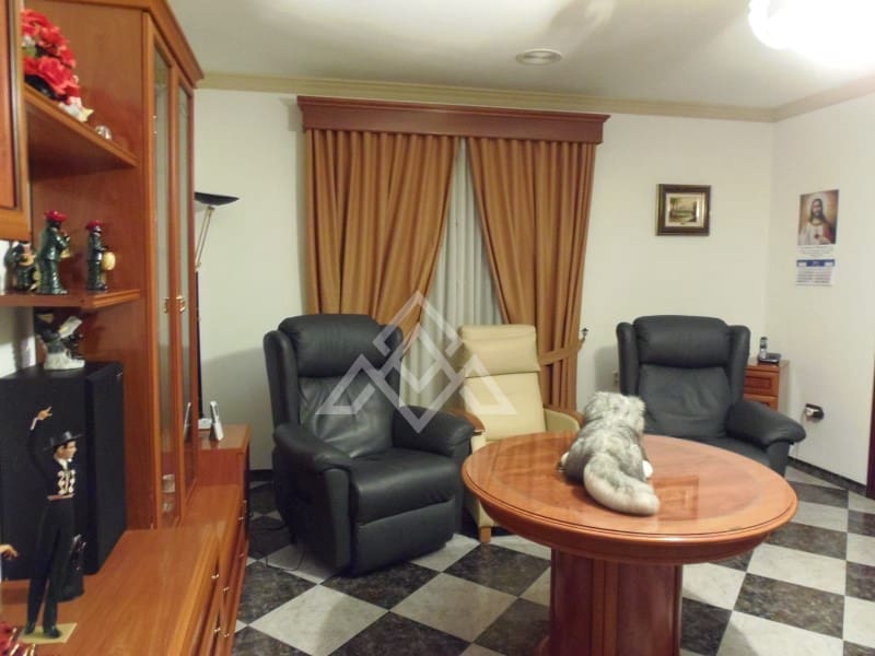 5 slaapkamer Villa te koop in Arriate met garage - € 550.000 (Ref: 9014540)