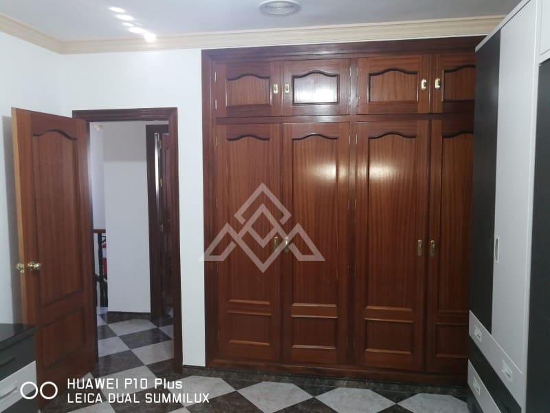 5 slaapkamer Villa te koop in Arriate met garage - € 550.000 (Ref: 9014540)