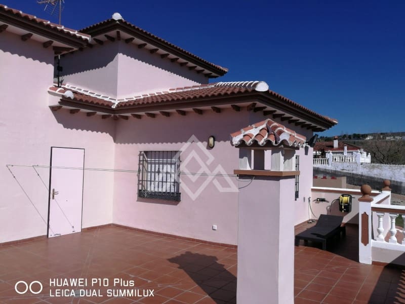 5 slaapkamer Villa te koop in Arriate met garage - € 550.000 (Ref: 9014540)