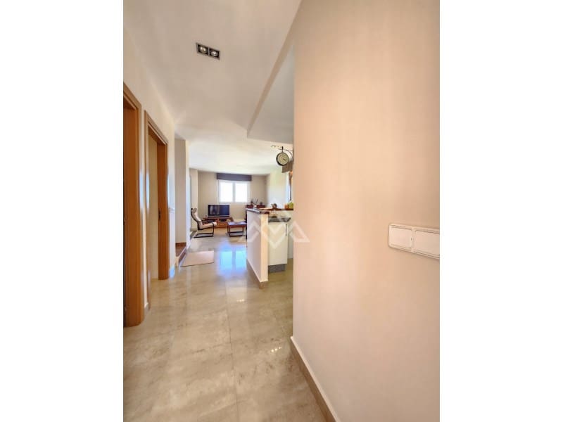 2 sypialnia Penthouse na sprzedaż w Manilva z garażem - 265 000 € (Ref: 9017327)