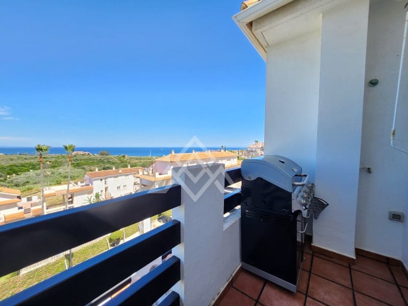 2 sypialnia Penthouse na sprzedaż w Manilva z garażem - 265 000 € (Ref: 9017327)