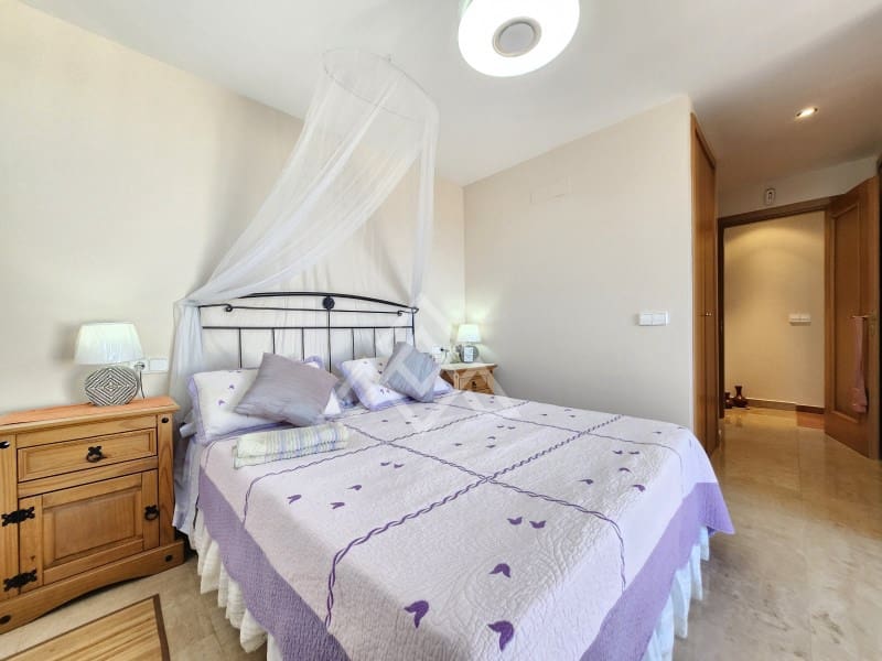 2 sypialnia Penthouse na sprzedaż w Manilva z garażem - 265 000 € (Ref: 9017327)